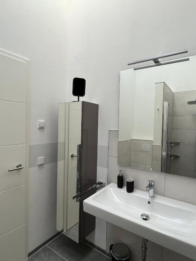 Ferienhaus Auszeit Mit Sauna Schwarz Exteriér fotografie